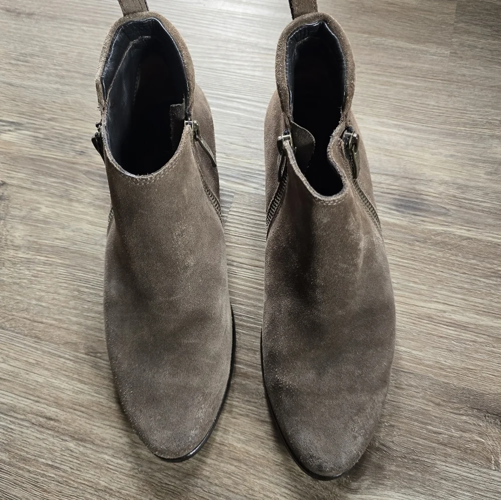 Paul Green Jilian Suede Ankle Boots